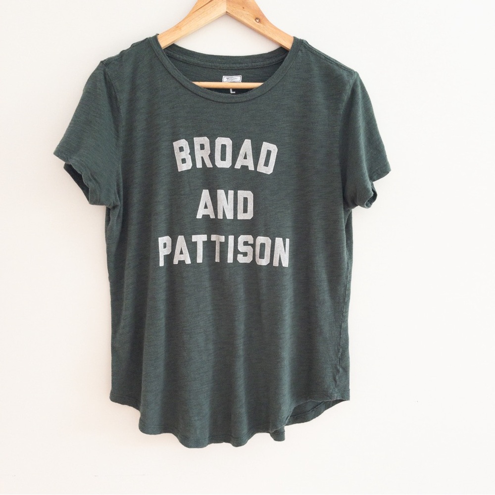 American Eagle 'Broad and Pattison' Philadelphia Eagles Tee